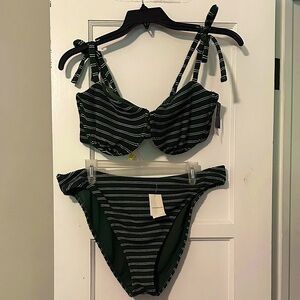 A&F Curve Love Green Striped Bikini Set